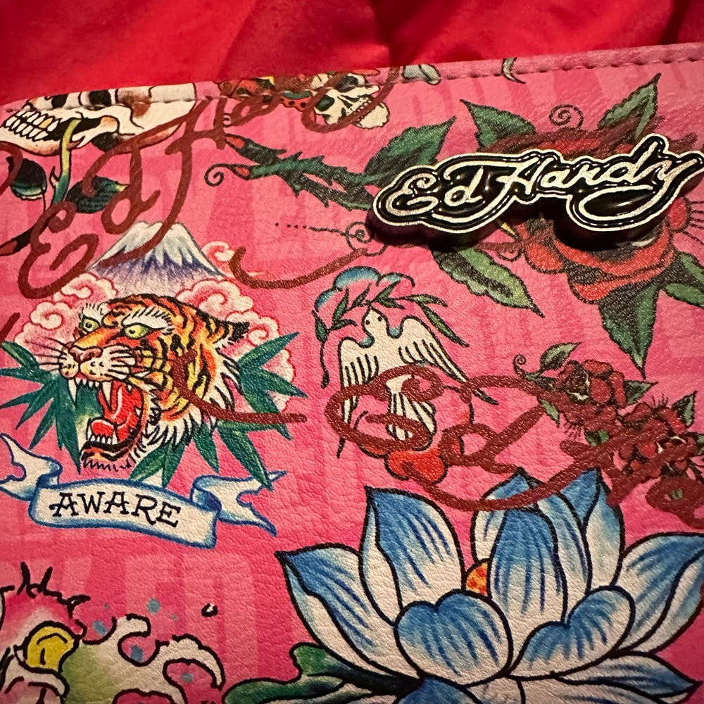 Ed Hardy Pink and Blue Floral Women's Wallet with Tiger - Picture 7 of 8